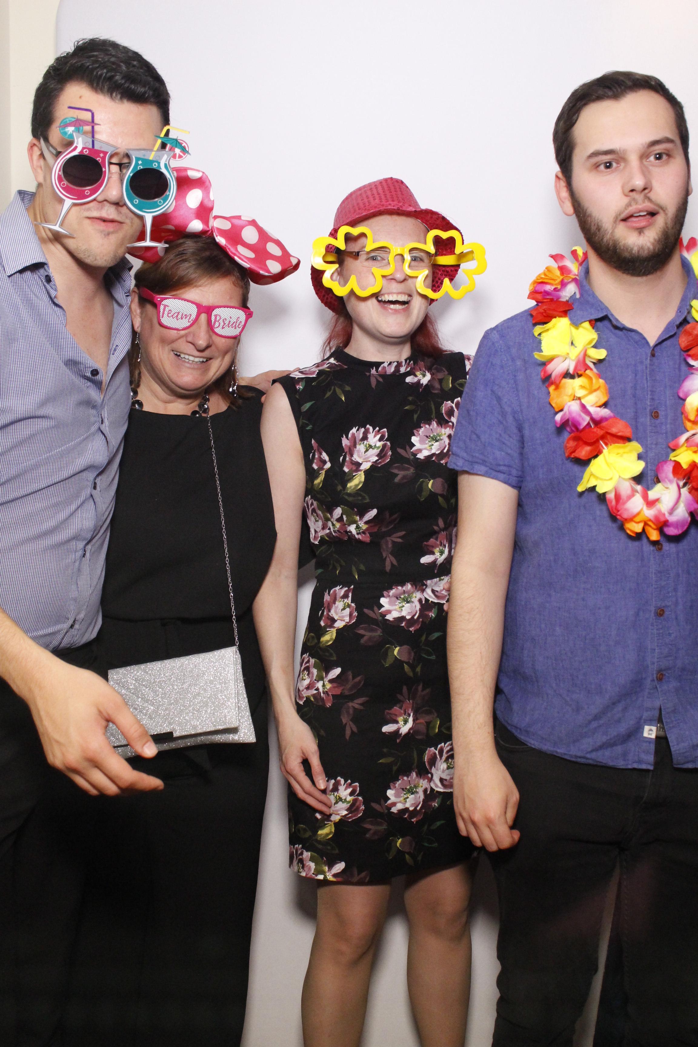 Luke & Emily's Wedding | View more photos from the event at gallery.myphotoboothexperience.co.uk/u/MyPhotoBoothExperienceLtd/Luke-Emilys-Wedding